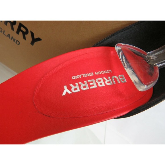 NIB BURBERRY HOVE BLACK LEATHER BUCKLE ANKLE STRAP THONG SANDALS PUMPS 39 ITALY - Picture 11 of 12